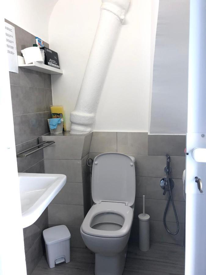 Tourist House La Castellana Apartment Catania Bagian luar foto