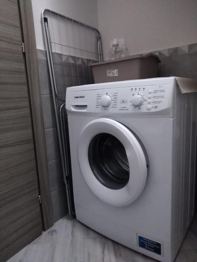 Tourist House La Castellana Apartment Catania Bagian luar foto